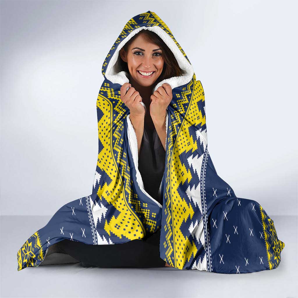 Merry Queensland Cowboys Personalised Hooded Blanket Christmas Rugby League Spirit - Aussie Hoodie