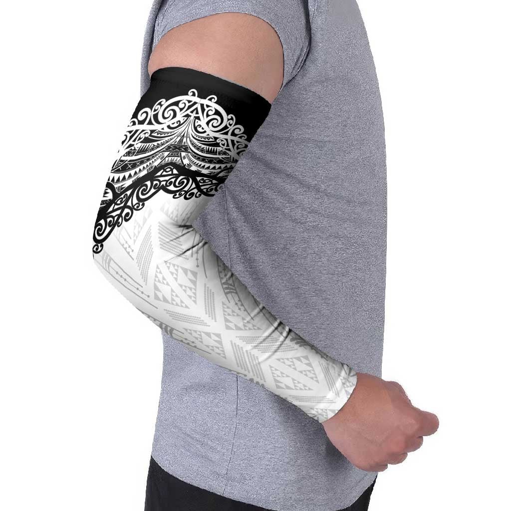 New Zealand Koru Fern Custom Arm Sleeves Simple Taniko Motif - Aussie Hoodie