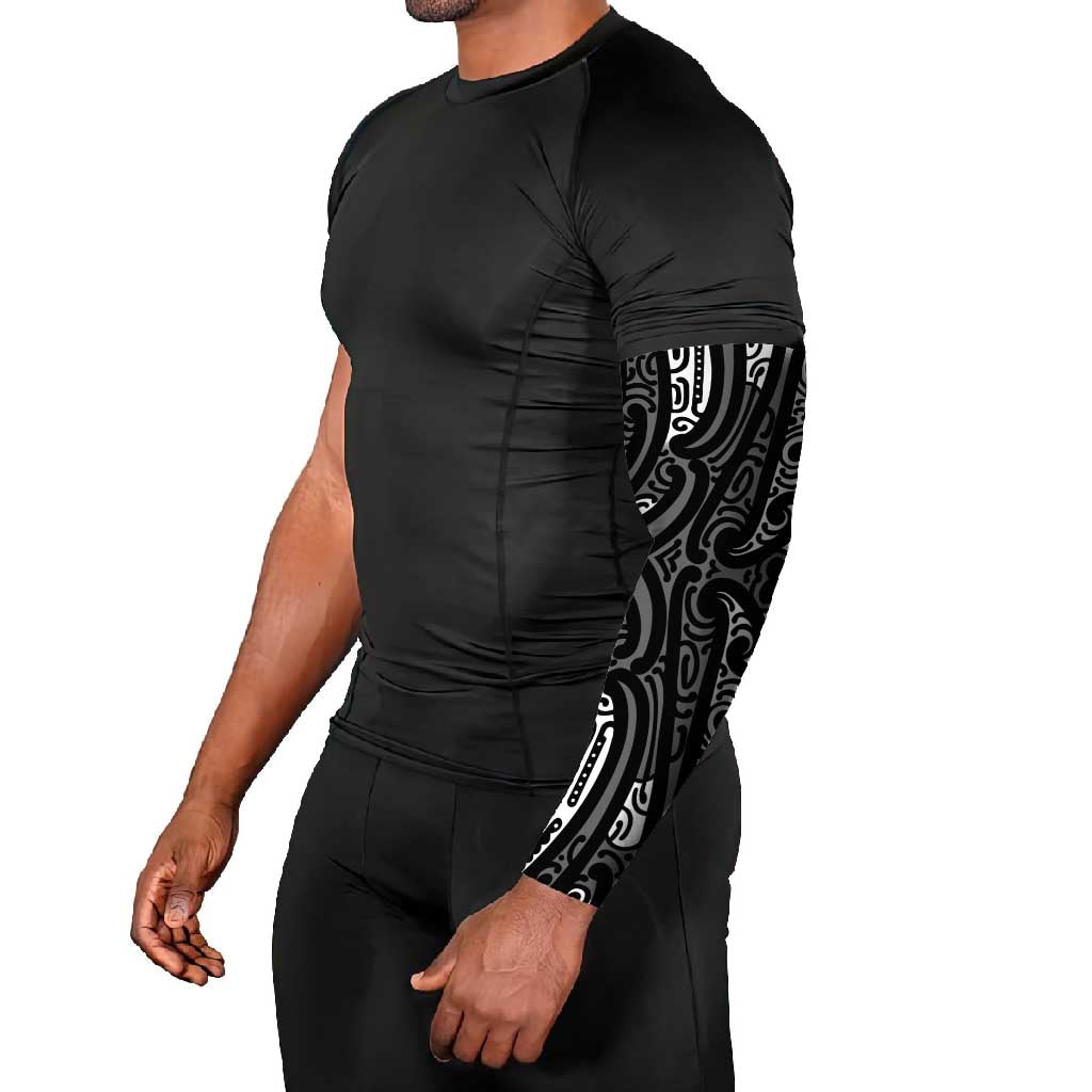 New Zealand Maori Taniko Arm Sleeves Black Kowhaiwhai Puhoro - Aussie Hoodie