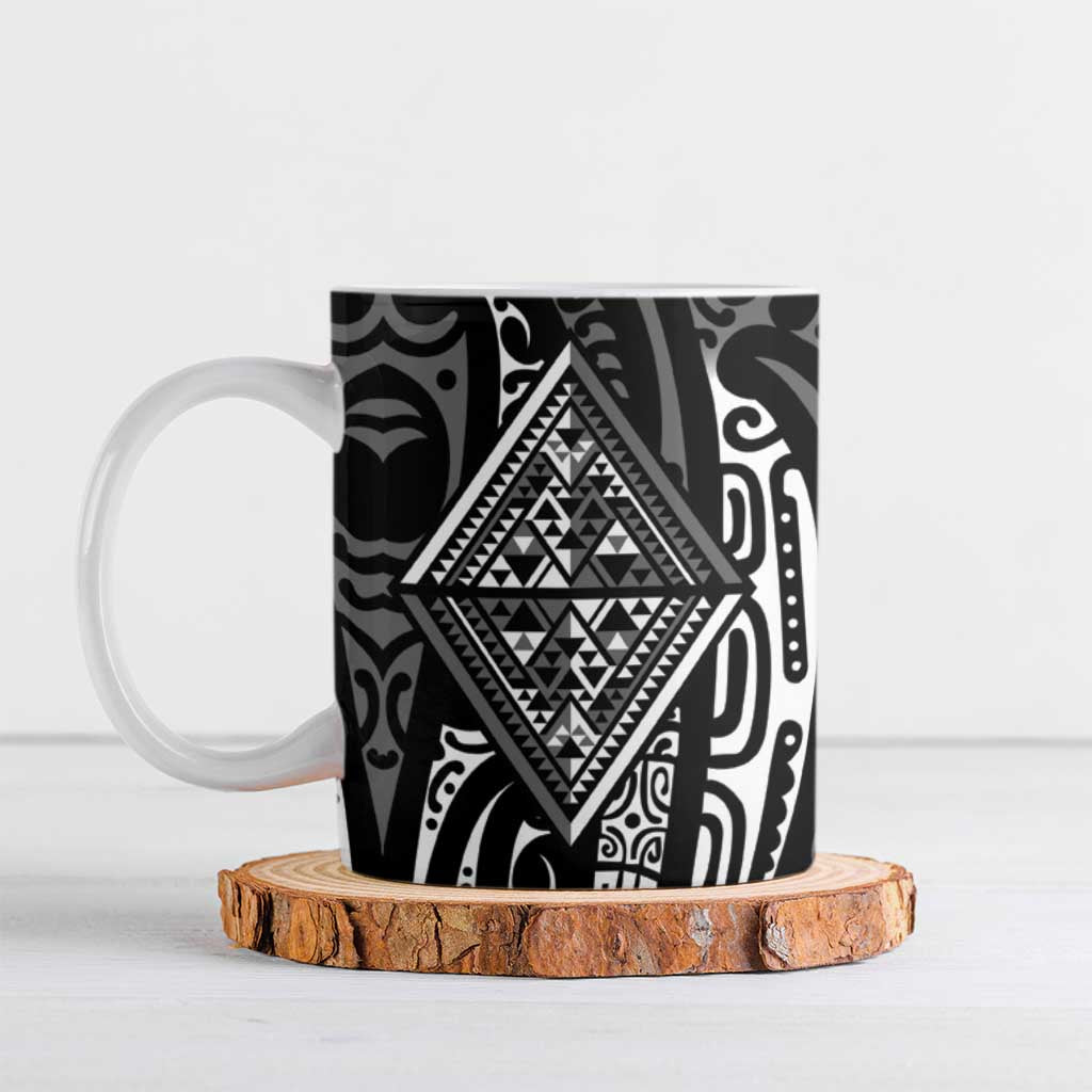 New Zealand Maori Taniko Ceramic Mug Black Kowhaiwhai Puhoro - Aussie Hoodie