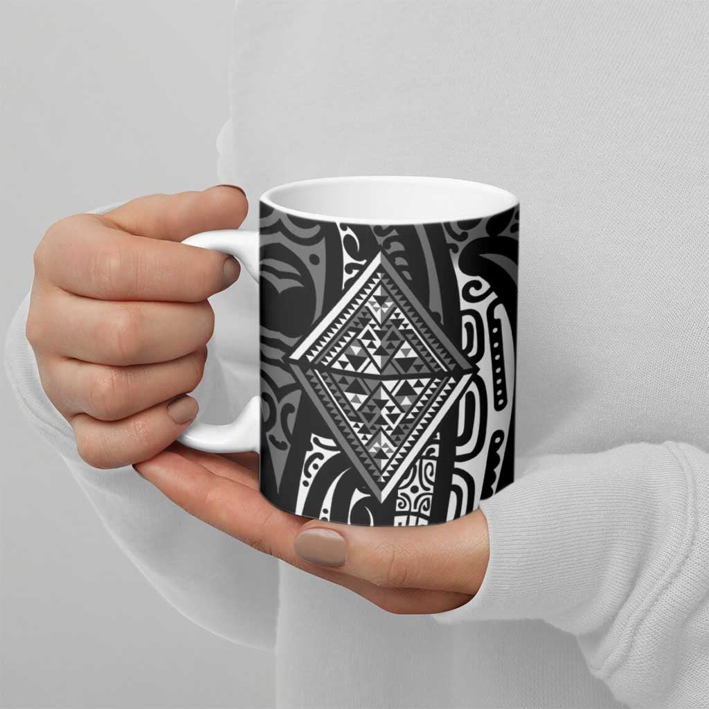 New Zealand Maori Taniko Ceramic Mug Black Kowhaiwhai Puhoro - Aussie Hoodie