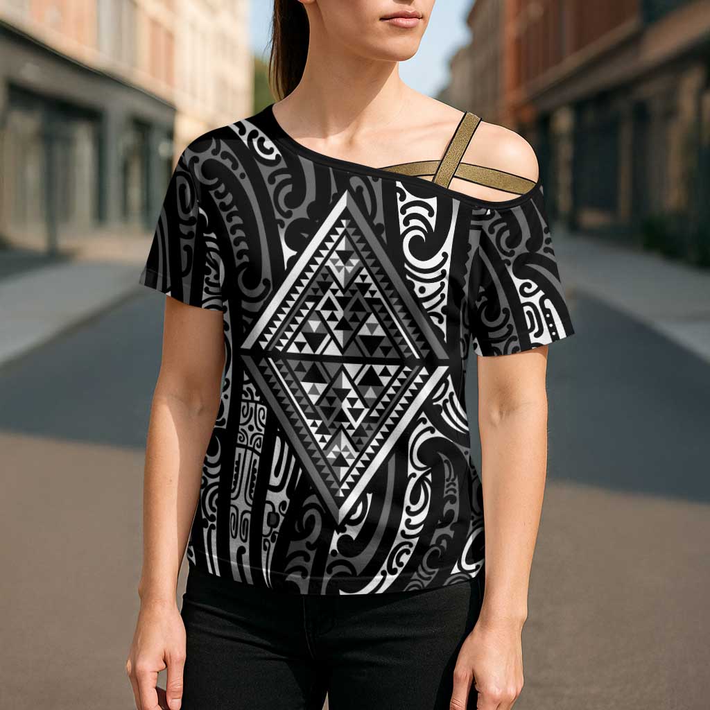 New Zealand Maori Taniko Cross Shoulder Shirt Black Kowhaiwhai Puhoro - Aussie Hoodie