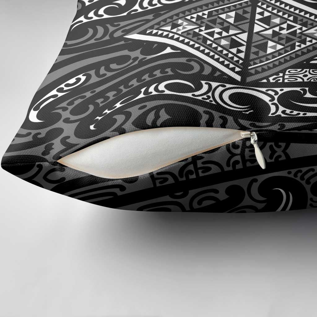 New Zealand Maori Taniko Pillow Cover Black Kowhaiwhai Puhoro - Aussie Hoodie