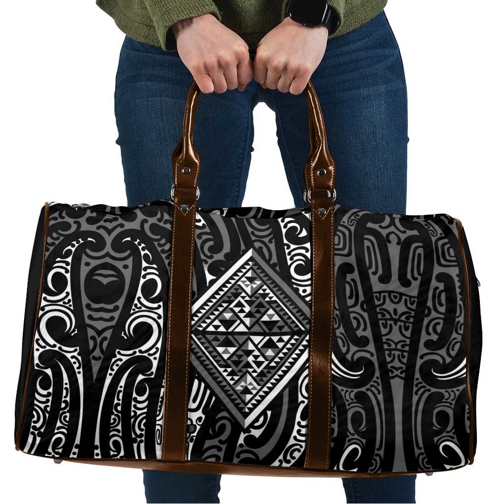 New Zealand Maori Taniko Travel Bag Black Kowhaiwhai Puhoro - Aussie Hoodie