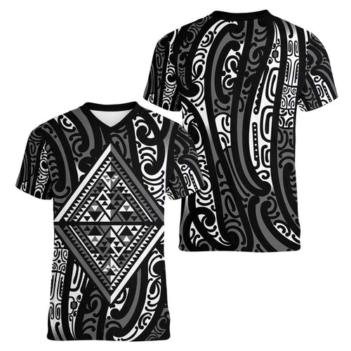 New Zealand Maori Taniko Women V-Neck T-Shirt Black Kowhaiwhai Puhoro
