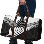 New Zealand Silver Fern Travel Bag Maori Koru Mixed Taniko Pattern - Aussie Hoodie