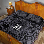Custom New Zealand Taiaha Maori Quilt Bed Set Minimalist Silver Fern All Black - Aussie Hoodie