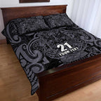 Custom New Zealand Taiaha Maori Quilt Bed Set Minimalist Silver Fern All Black - Aussie Hoodie