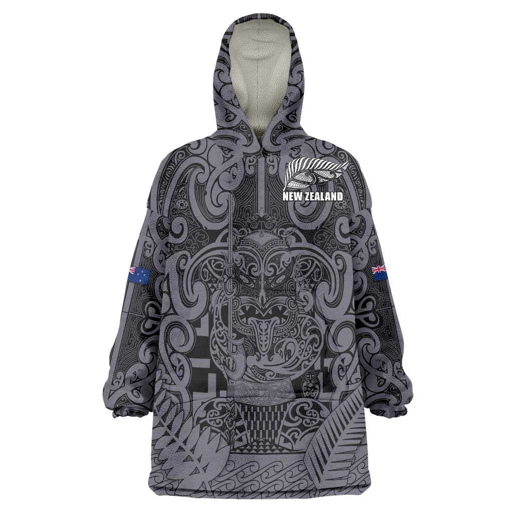 Custom New Zealand Taiaha Maori Wearable Blanket Hoodie Minimalist Silver Fern All Black - Aussie Hoodie