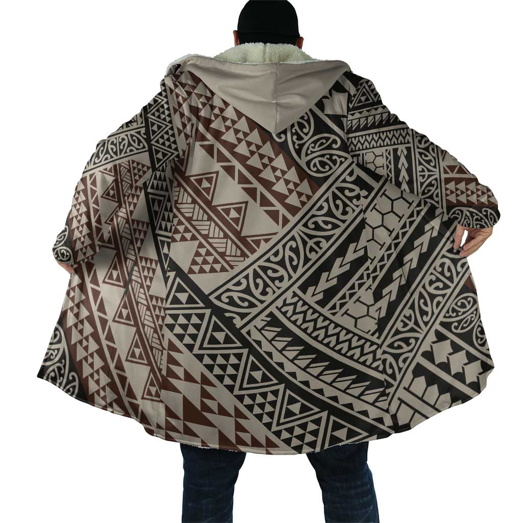 Niho Taniwha Kowhaiwhai Cloak - Aussie Hoodie