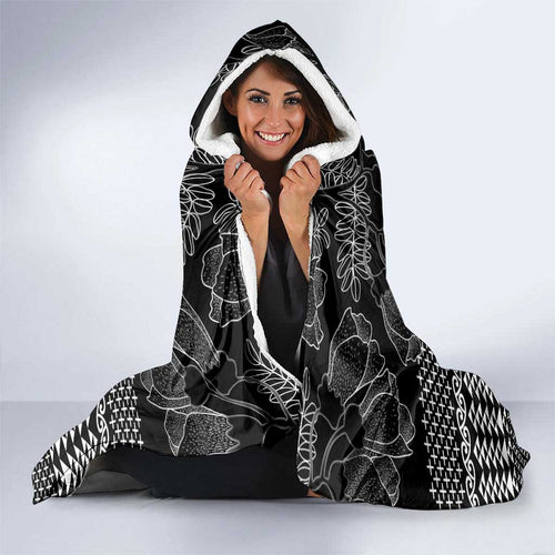Black Taniko Kowhaiwhai Tukutuku Motif Hooded Blanket