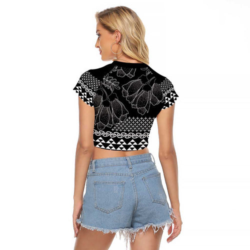 Black Taniko Kowhaiwhai Tukutuku Motif Raglan Cropped T Shirt