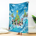 its-penguin-ing-to-look-a-lot-like-christmas-blanket
