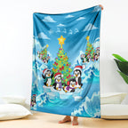 its-penguin-ing-to-look-a-lot-like-christmas-blanket
