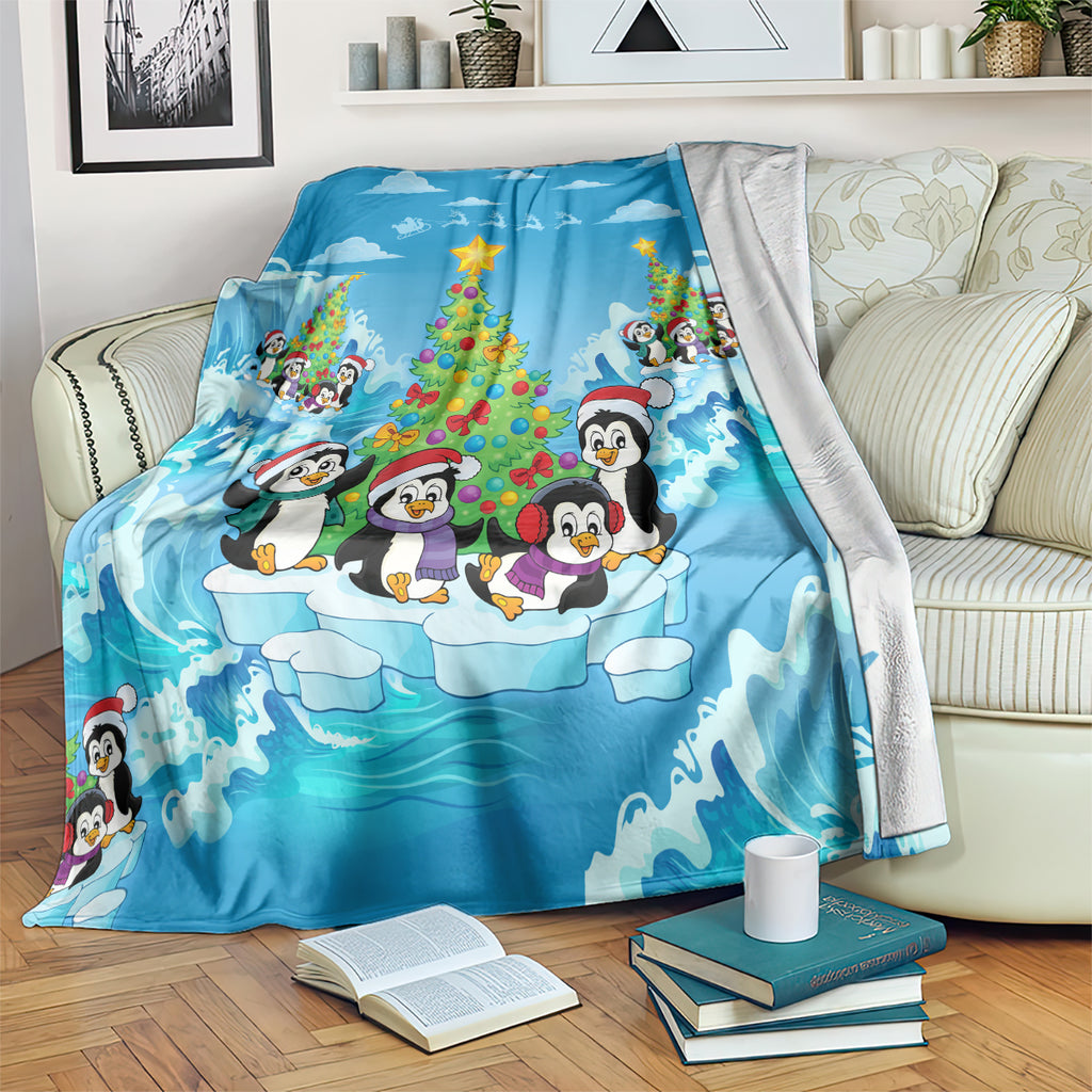 its-penguin-ing-to-look-a-lot-like-christmas-blanket