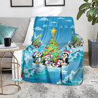 its-penguin-ing-to-look-a-lot-like-christmas-blanket