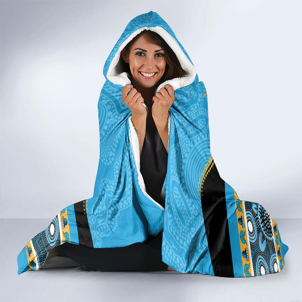 Titans NAIDOC Week Hooded Blanket Aboriginal Torres Strait Islanders Vibe