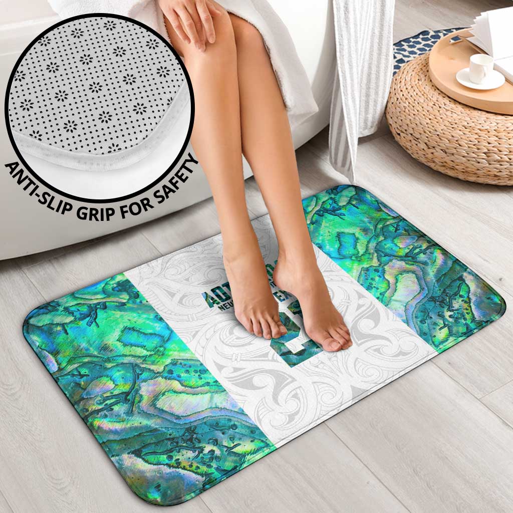 Custom New Zealand Aotearoa Bathroom Set Green Maori Paua Shell Indigenous - Aussie Hoodie