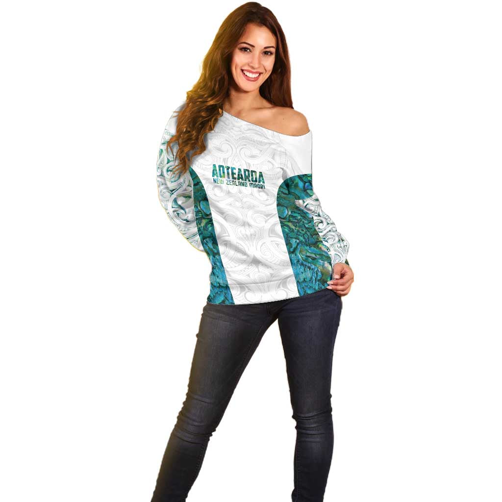 Custom New Zealand Aotearoa Off Shoulder Sweater Green Maori Paua Shell Indigenous - Aussie Hoodie