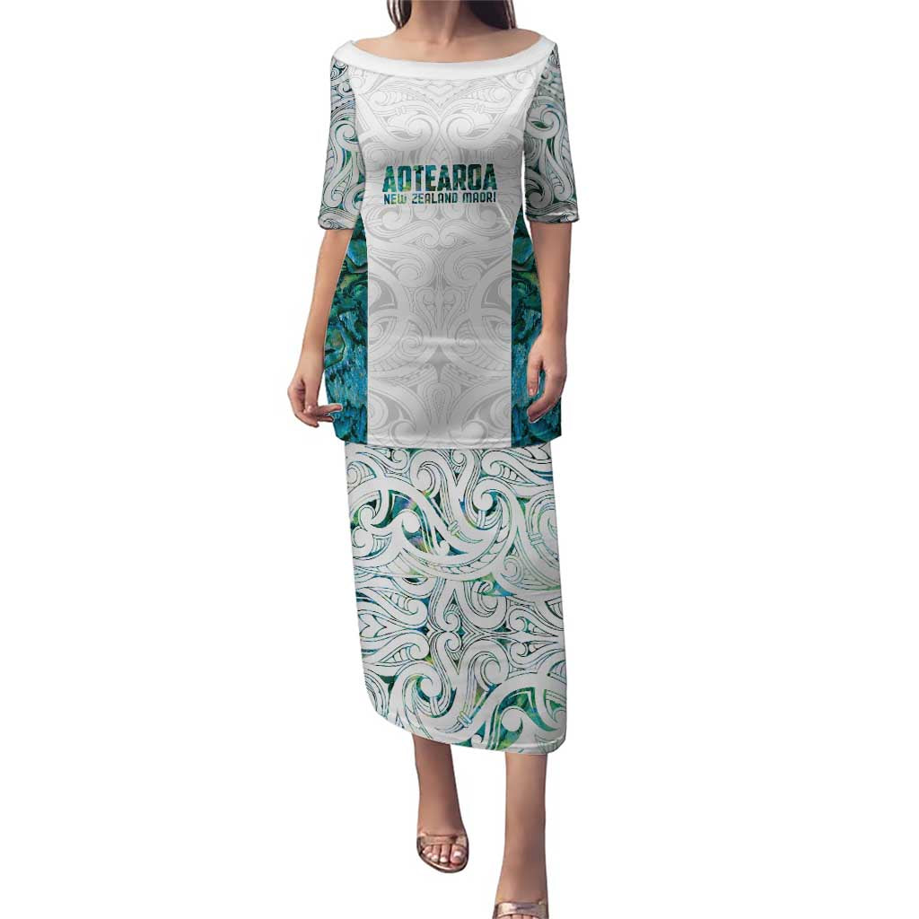 Custom New Zealand Aotearoa Puletasi Green Maori Paua Shell Indigenous - Aussie Hoodie