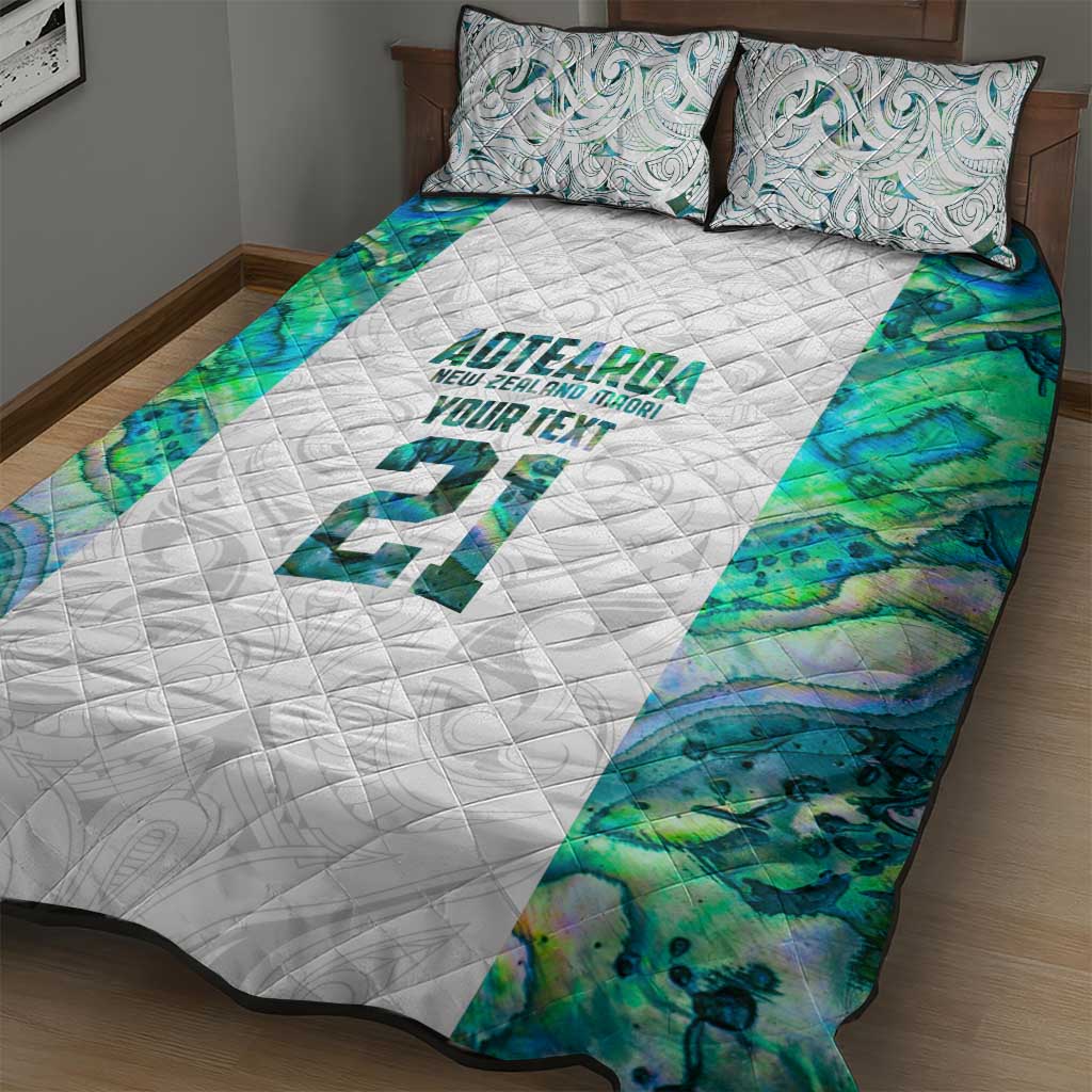 Custom New Zealand Aotearoa Quilt Bed Set Green Maori Paua Shell Indigenous - Aussie Hoodie