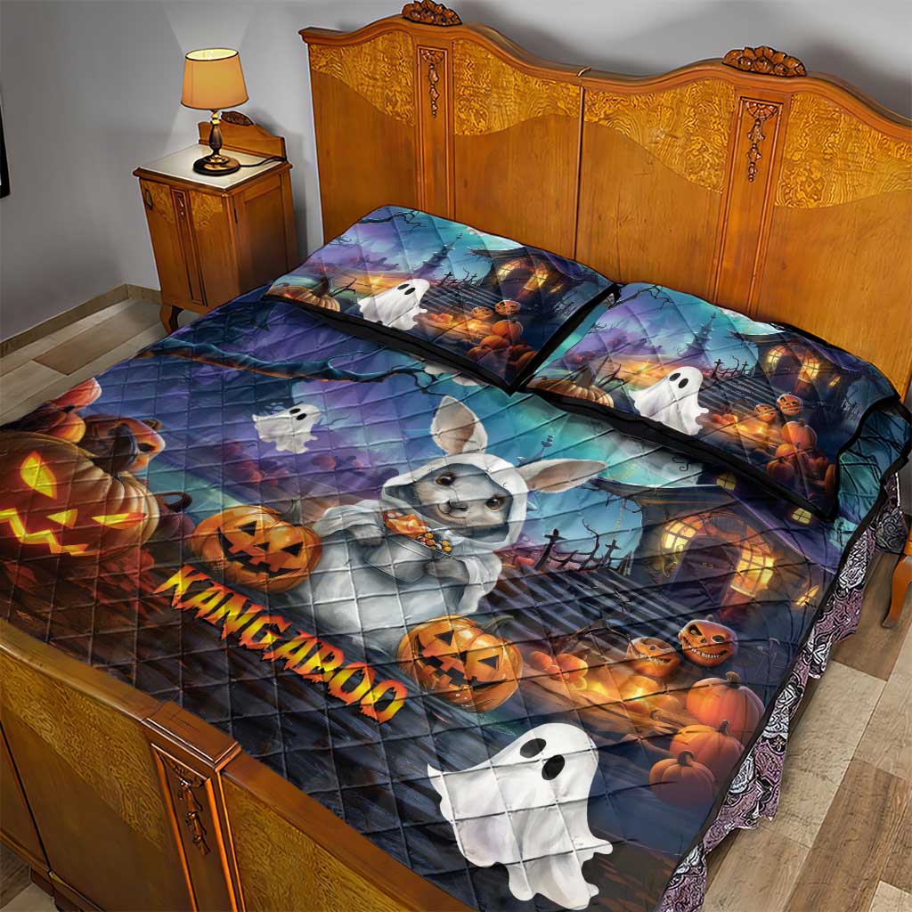 Happy Kangaboo Quilt Bed Set Kangaroo and Halloween Haunted House