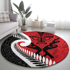 Silver Fern Koru Swirls with Maori Ta Moko Round Carpet