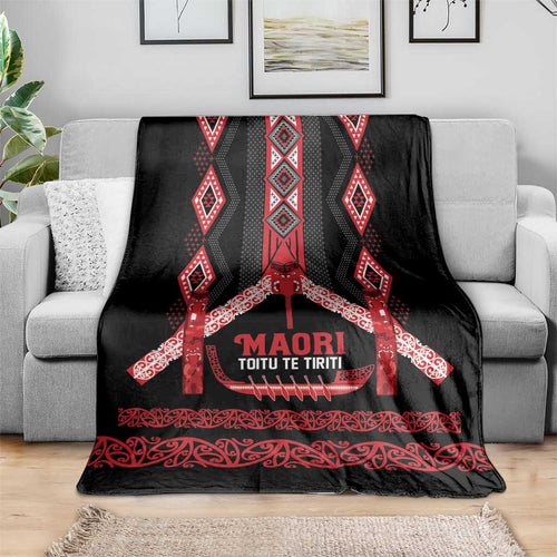 Toitu Te Tiriti Waitangi Blanket Black Wharenui House - Aussie Hoodie