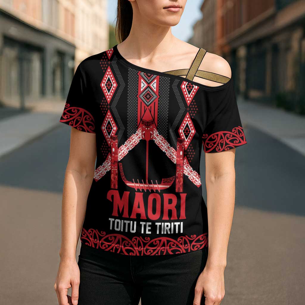 Toitu Te Tiriti Waitangi Cross Shoulder Shirt Black Wharenui House - Aussie Hoodie