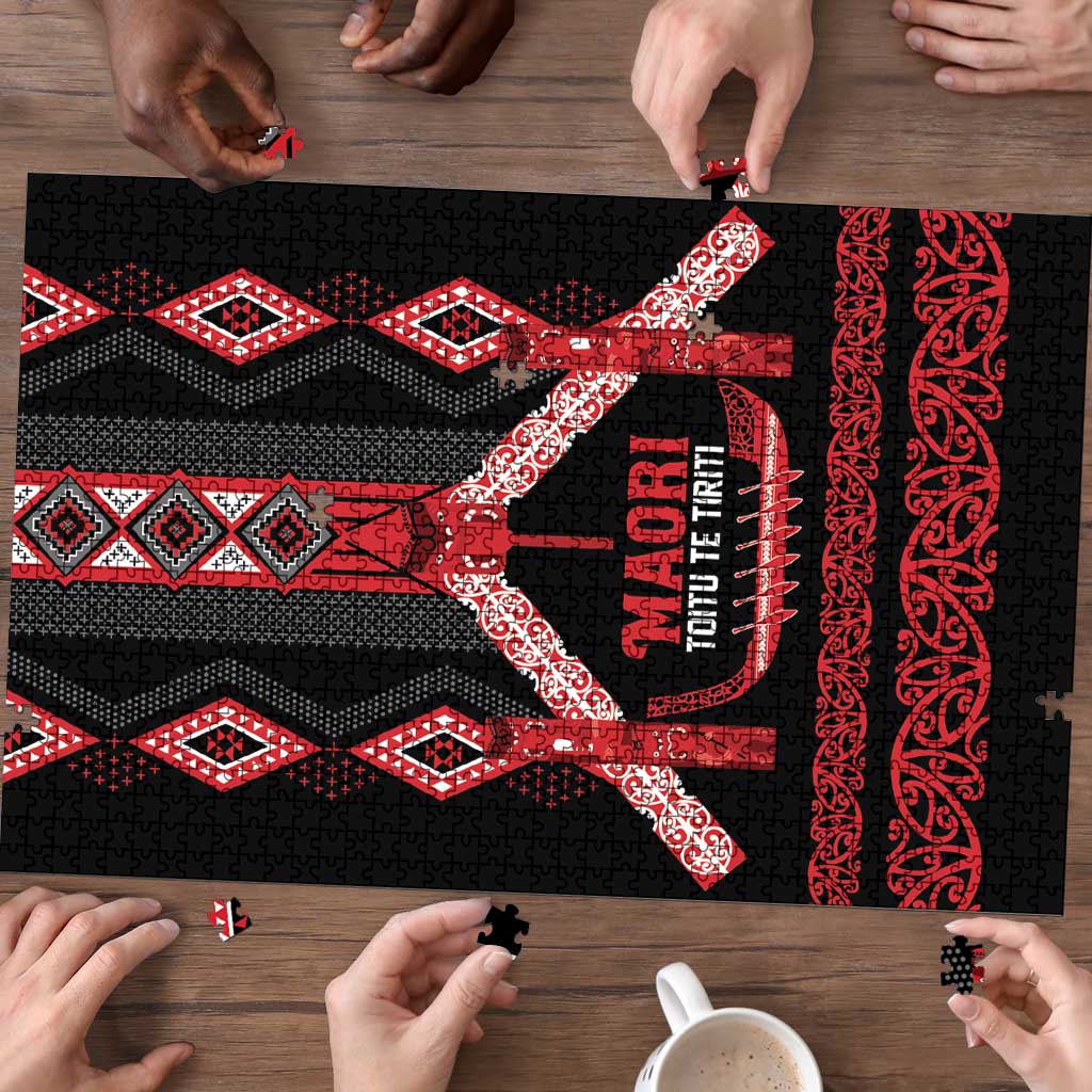 Toitu Te Tiriti Waitangi Puzzle Black Wharenui House - Aussie Hoodie