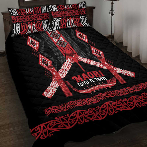 Toitu Te Tiriti Waitangi Quilt Bed Set Black Wharenui House - Aussie Hoodie