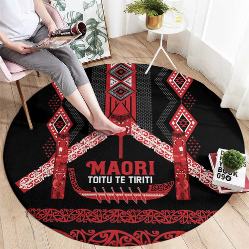 Toitu Te Tiriti Waitangi Round Carpet Black Wharenui House - Aussie Hoodie
