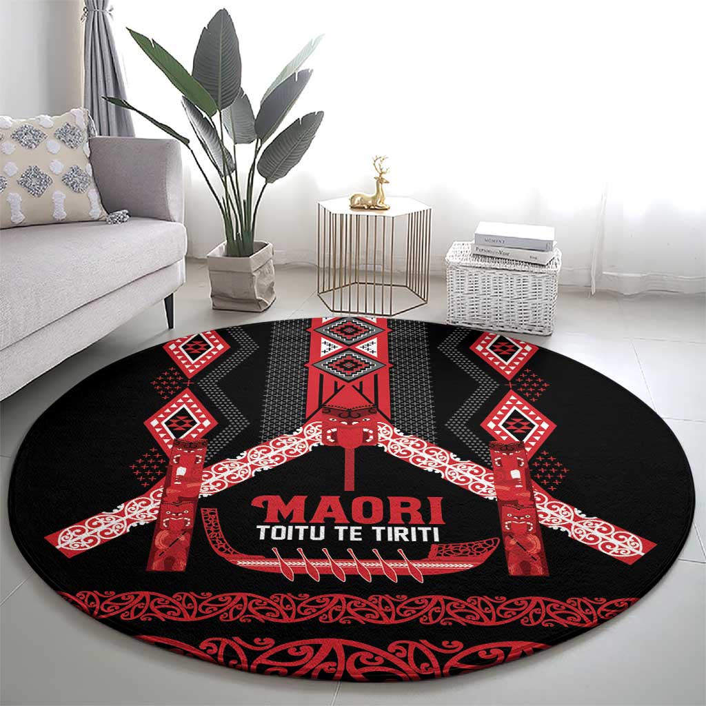 Toitu Te Tiriti Waitangi Round Carpet Black Wharenui House - Aussie Hoodie