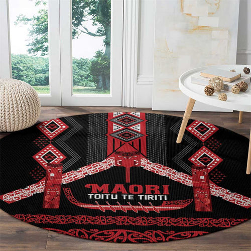Toitu Te Tiriti Waitangi Round Carpet Black Wharenui House - Aussie Hoodie