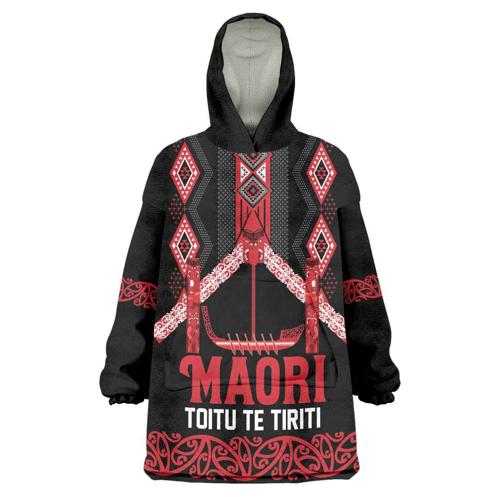 Toitu Te Tiriti Waitangi Wearable Blanket Hoodie Black Wharenui House - Aussie Hoodie