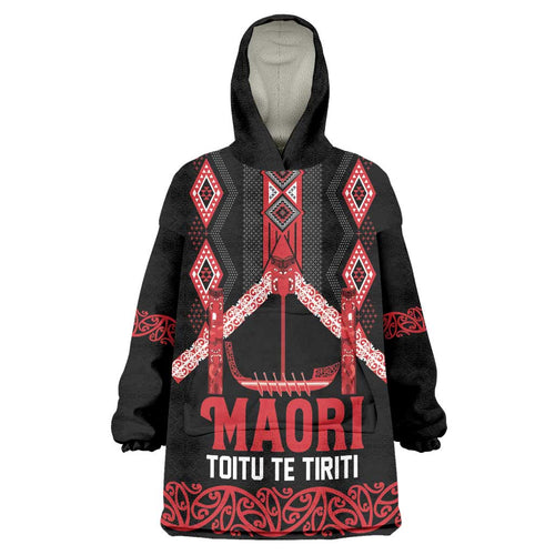 Toitu Te Tiriti Waitangi Wearable Blanket Hoodie Black Wharenui House - Aussie Hoodie