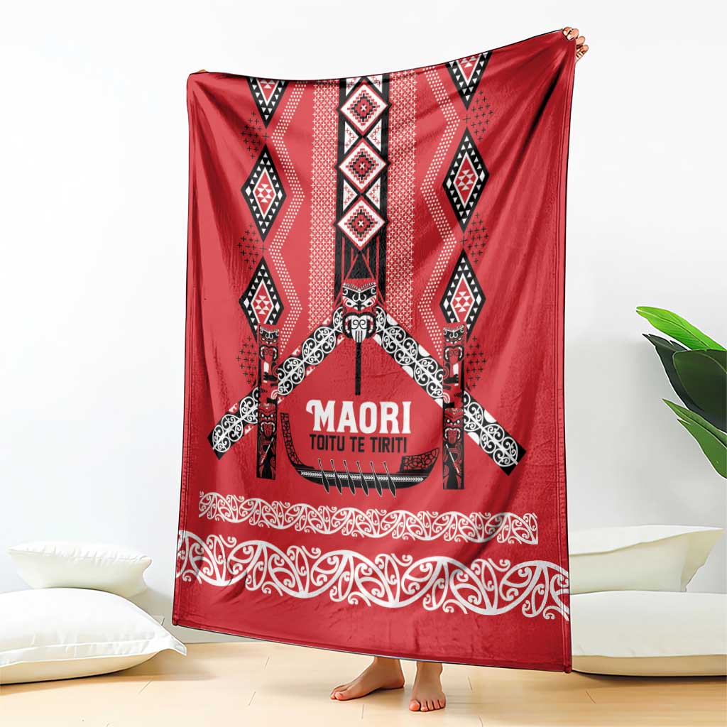 Toitu Te Tiriti Waitangi Blanket Red Wharenui House - Aussie Hoodie