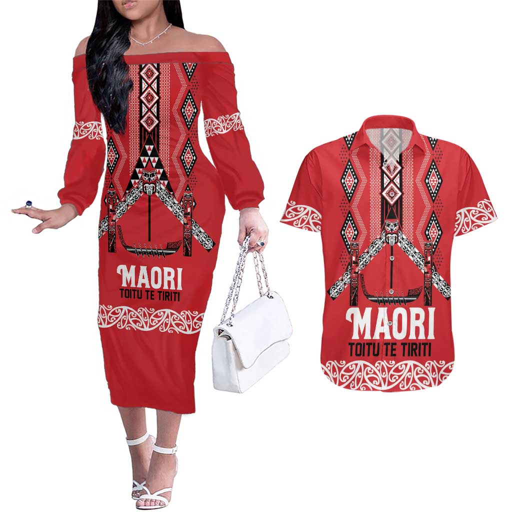 Toitu Te Tiriti Waitangi Couples Matching Off The Shoulder Long Sleeve Dress and Hawaiian Shirt Red Wharenui House - Aussie Hoodie