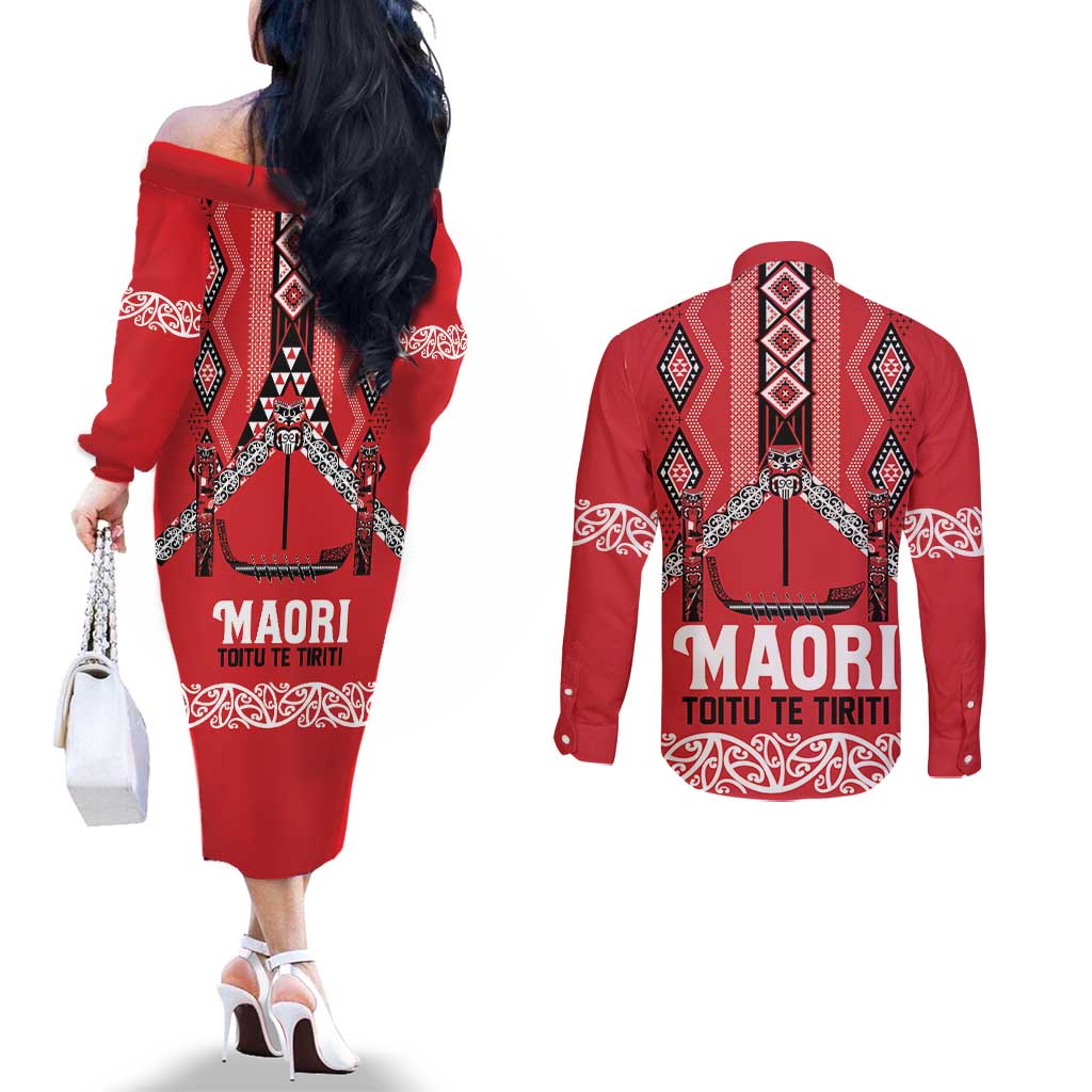 Toitu Te Tiriti Waitangi Couples Matching Off The Shoulder Long Sleeve Dress and Long Sleeve Button Shirt Red Wharenui House - Aussie Hoodie