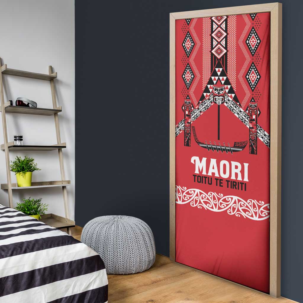 Toitu Te Tiriti Waitangi Door Cover Red Wharenui House - Aussie Hoodie