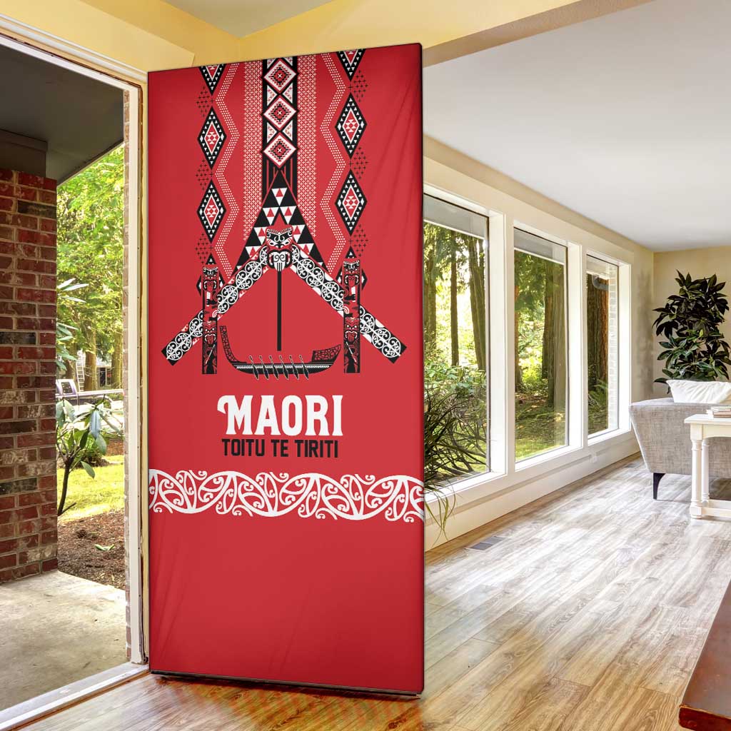 Toitu Te Tiriti Waitangi Door Cover Red Wharenui House - Aussie Hoodie