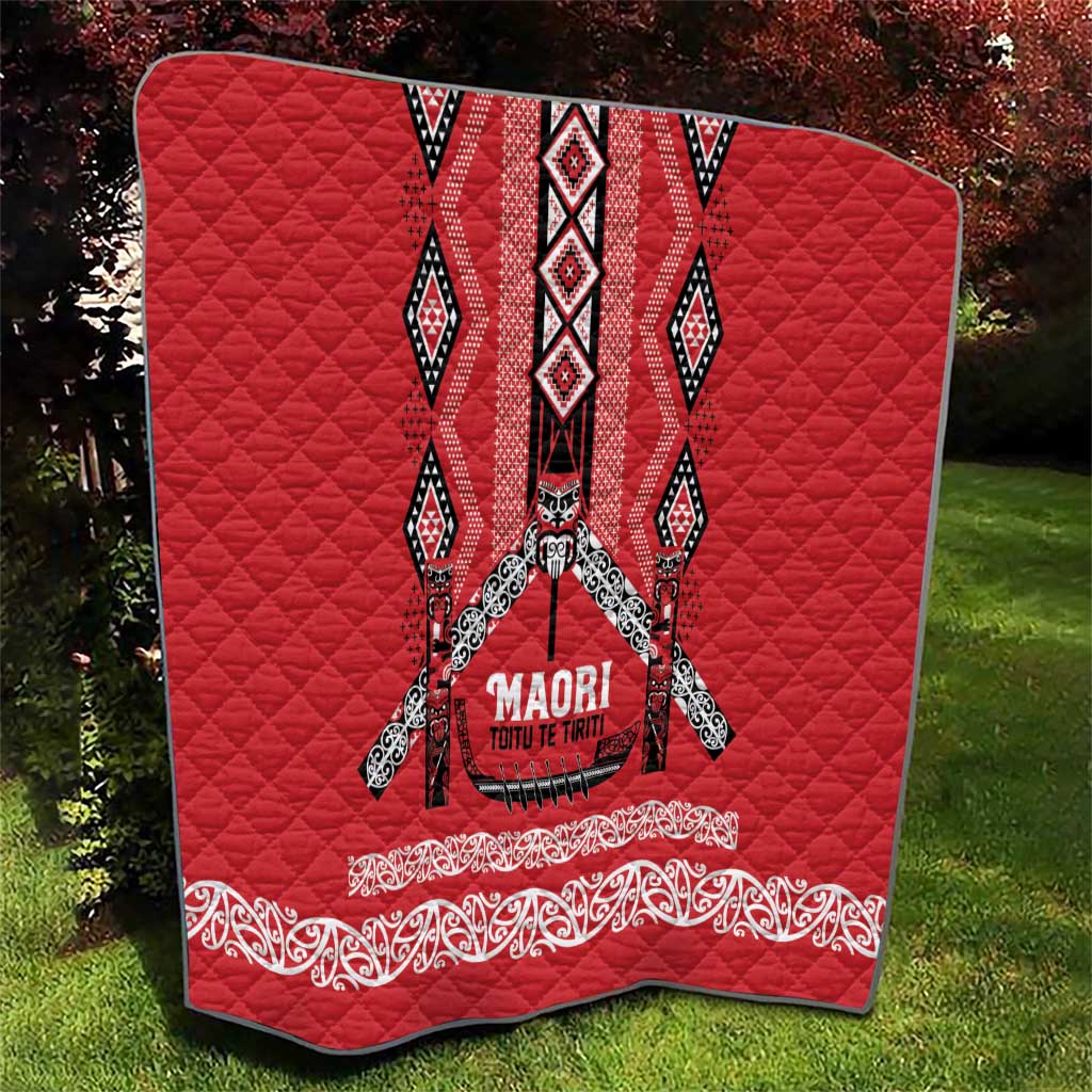 Toitu Te Tiriti Waitangi Quilt Red Wharenui House - Aussie Hoodie