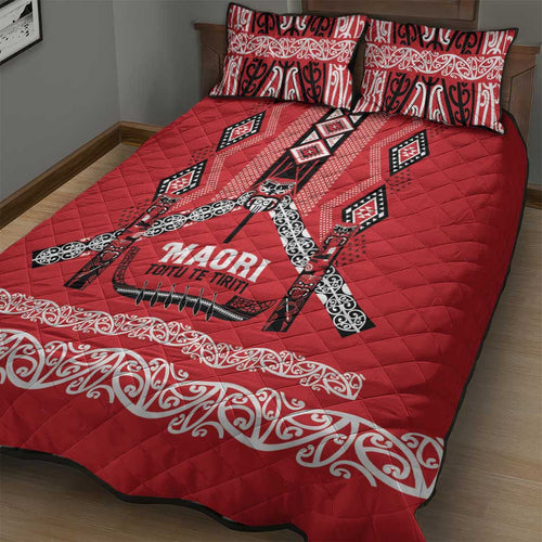 Toitu Te Tiriti Waitangi Quilt Bed Set Red Wharenui House - Aussie Hoodie