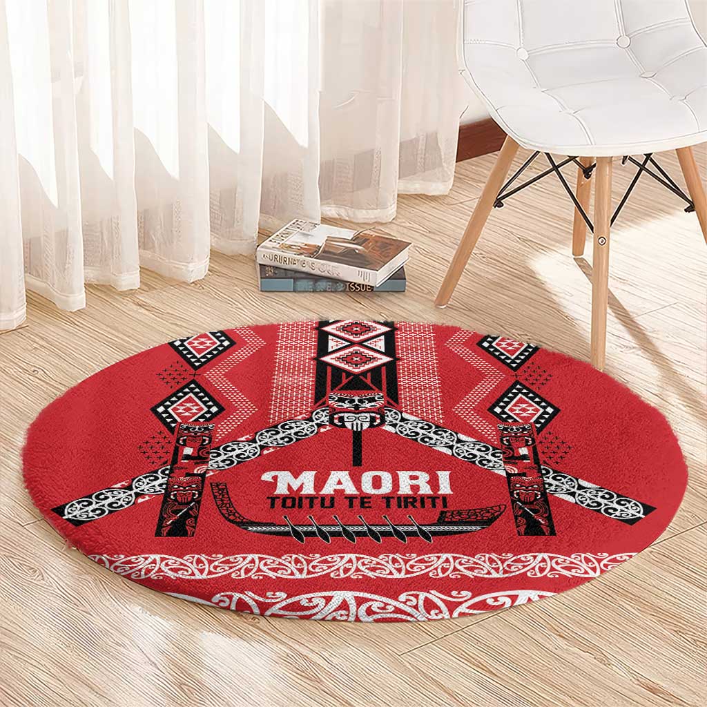 Toitu Te Tiriti Waitangi Round Carpet Red Wharenui House - Aussie Hoodie