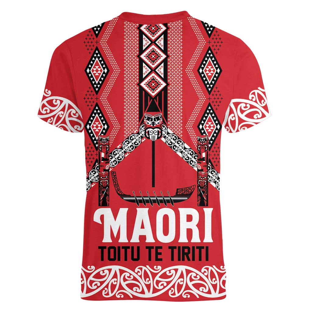 Toitu Te Tiriti Waitangi Women V-Neck T-Shirt Red Wharenui House - Aussie Hoodie