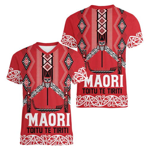 Toitu Te Tiriti Waitangi Women V-Neck T-Shirt Red Wharenui House - Aussie Hoodie