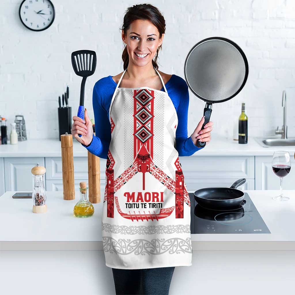 Toitu Te Tiriti Waitangi Apron White Wharenui House - Aussie Hoodie