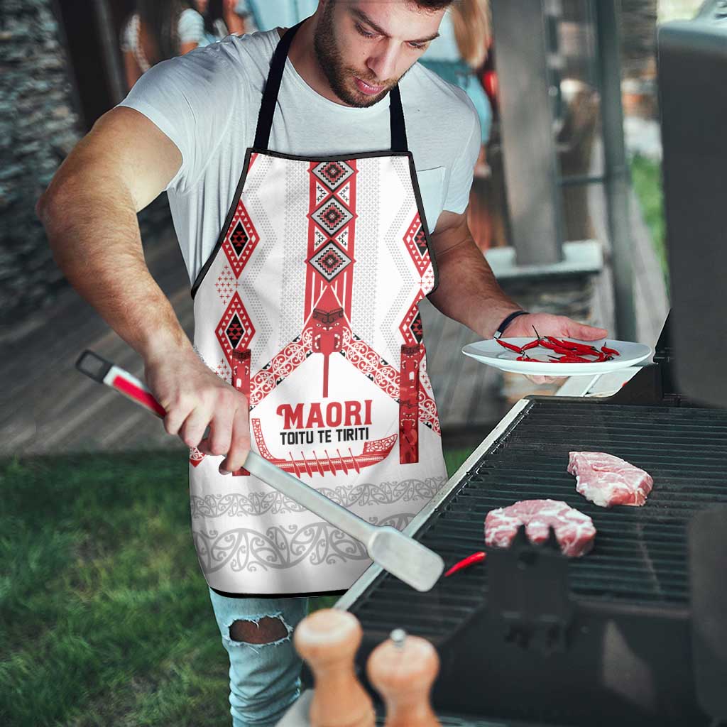 Toitu Te Tiriti Waitangi Apron White Wharenui House - Aussie Hoodie