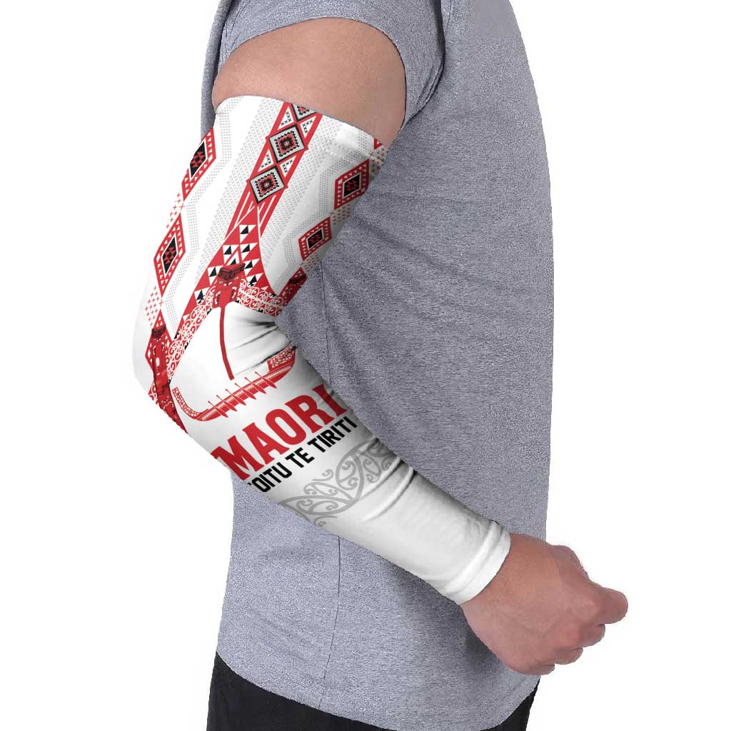 Toitu Te Tiriti Waitangi Arm Sleeves White Wharenui House - Aussie Hoodie