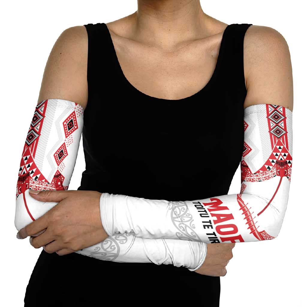 Toitu Te Tiriti Waitangi Arm Sleeves White Wharenui House - Aussie Hoodie